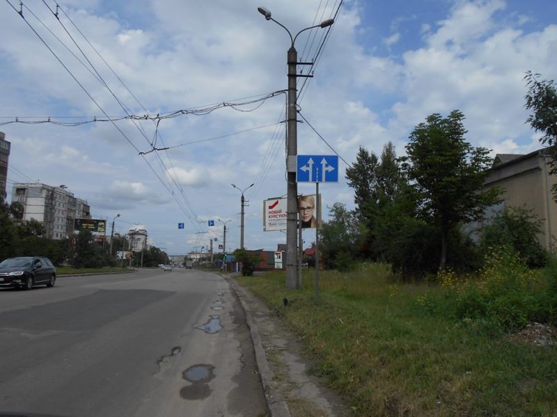У Франківську встановили нові дорожні знаки (ФОТО)