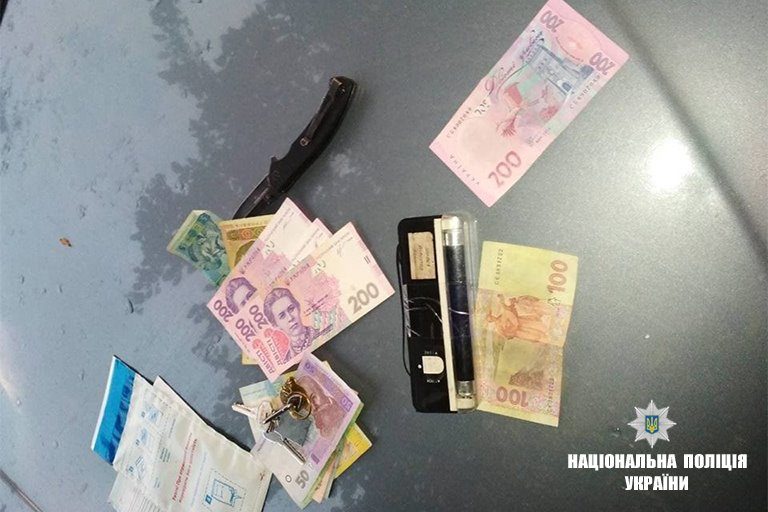 У Франківську “на гарячому” затримали наркоторговця (ФОТО)