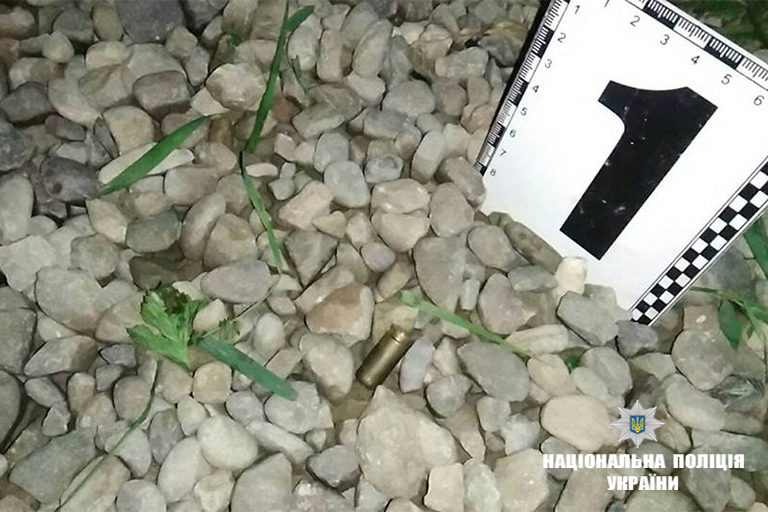 У селі на Долинщині нічна бійка закінчилася стріляниною (ФОТО)