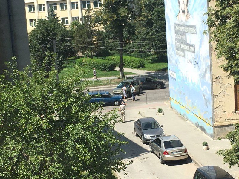 На Мазепи не розминулися два автомібілі (ФОТО)