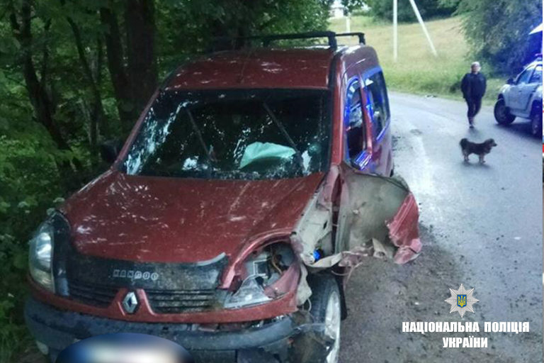 На Косівщині мотоцикл зіткнувся з автівкою, є постраждалі (ФОТО)