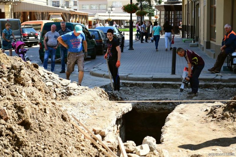 У Франківську розкопали частину унікальної брами (ФОТО)