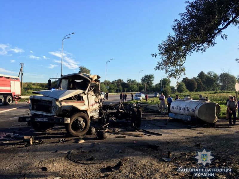 На Рівненщині через ДТП водій вантажівки згорів заживо (ФОТО)