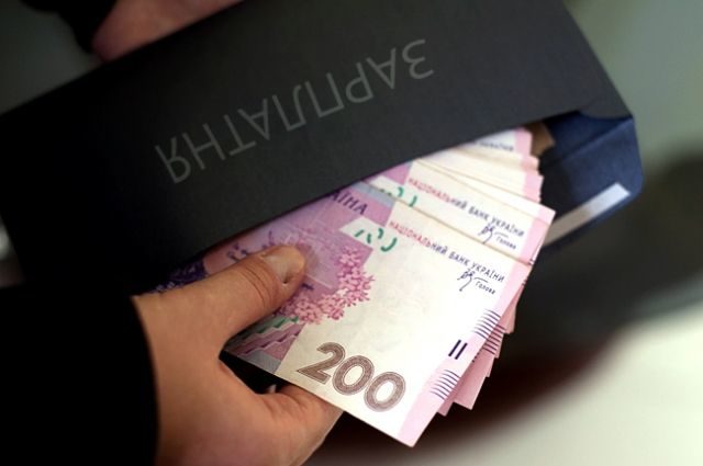 Через “тіньові” зарплати бюджет Франківська недоотримав близько 300 мільйонів