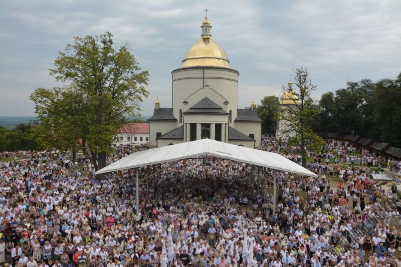 Молодь Прикарпаття кличуть на ювілейну пішу прощу до Гошівського монастиря