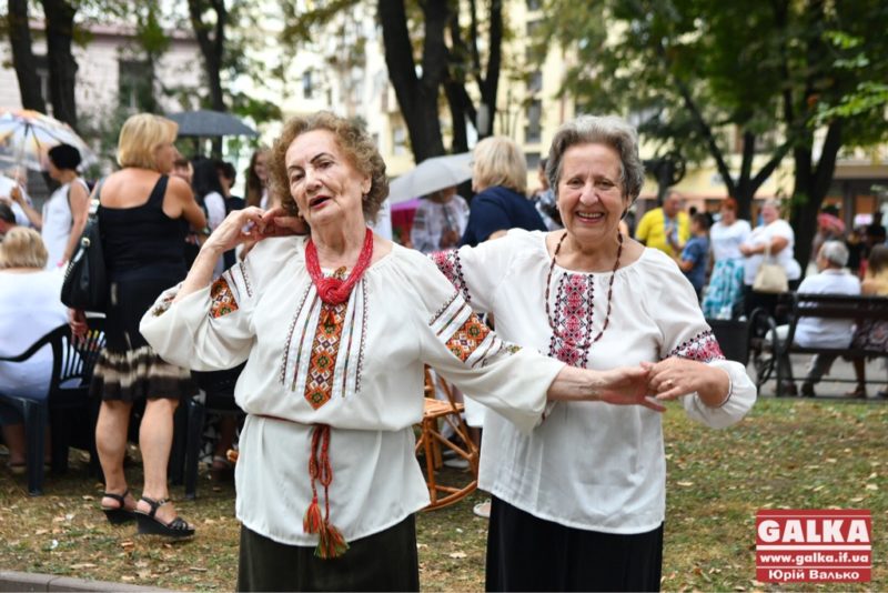 В Івано-Франківську все більше людей доживають до 65+