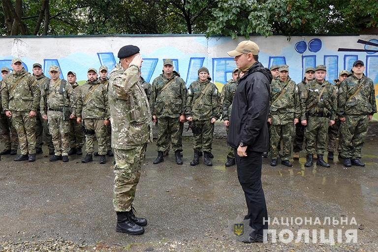 30 прикарпатських поліціянтів вирушили в зону ООС (ФОТО)