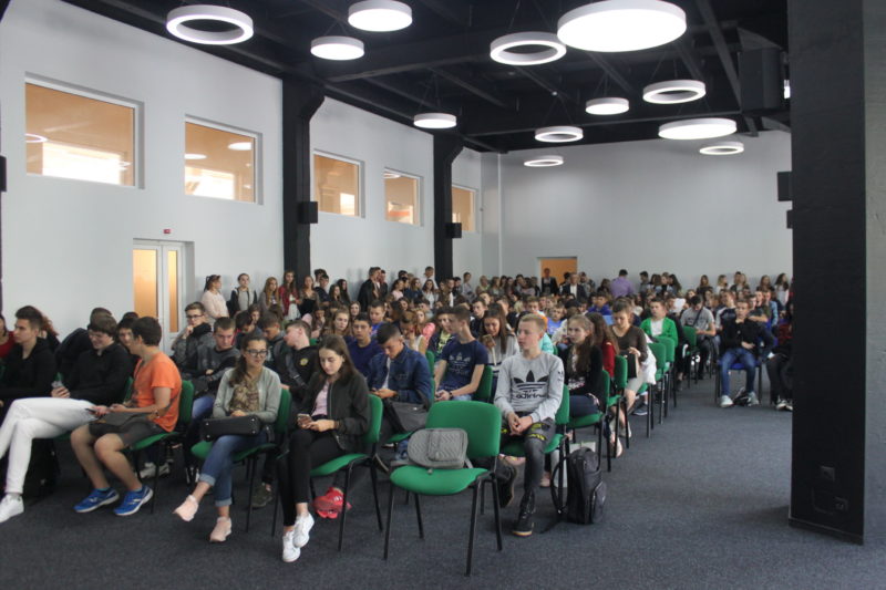 Франківським студентам розповіли про навчання у Франції за стипендіальними програмами (ФОТО)