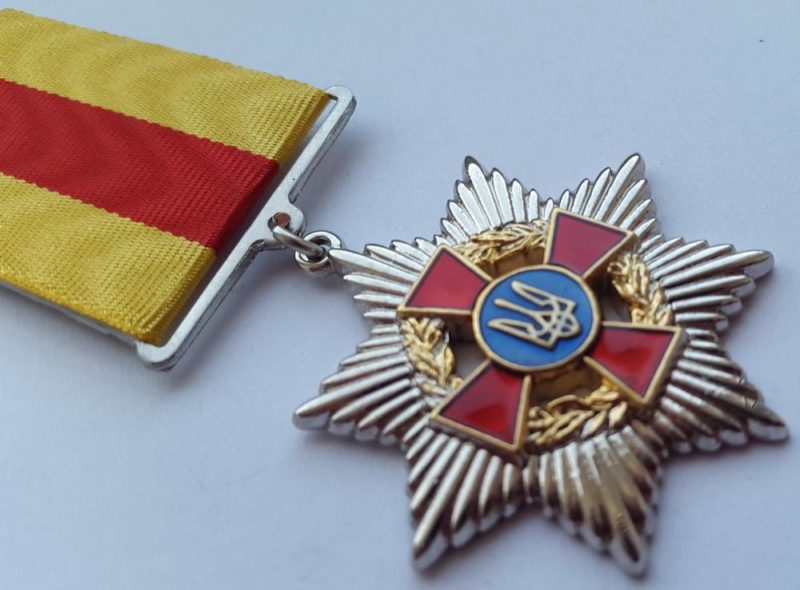 Коломийські медики отримали медалі від Міністерства оборони України (ВІДЕО)