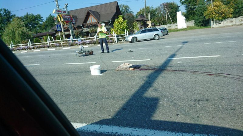 У Майдані невідомий водій збив чоловіка та втік з місця аварії (ФОТО)