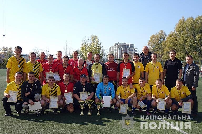 Прикарпатські  поліцейські влаштували змагання з міні-футболу (ФОТО)