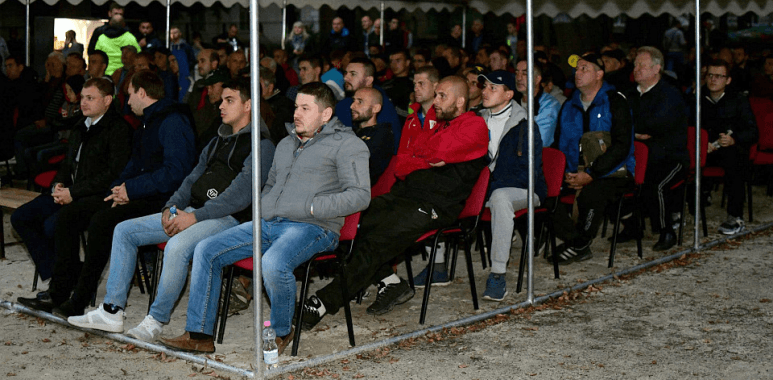 Франківців кличуть на перегляд матчу “Балкани-Прикарпаття” у палац Потоцьких