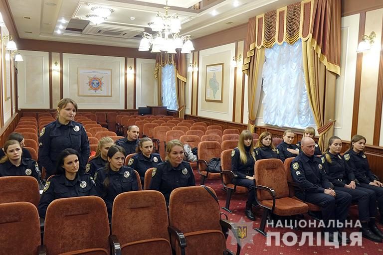 На службу в підрозділи прикарпатської поліції прибули 18 нових поліціянтів (ФОТО)