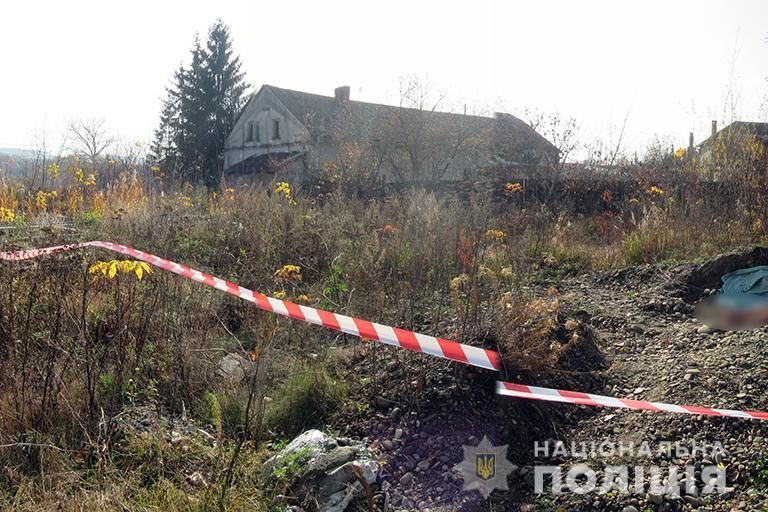 Поліціянти затримали вбивцю жінки, тіло якої знайшли на Коломийщині (ФОТО)