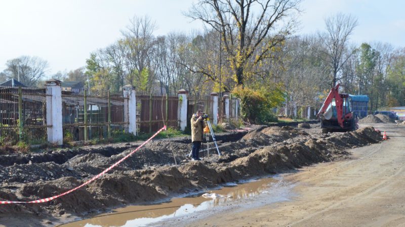У Коломиї завершують будівництво каналізаційного колектора (ФОТО)