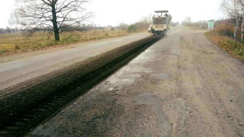 У селі на Калущині почали ремонт дороги державного значення (ФОТО)