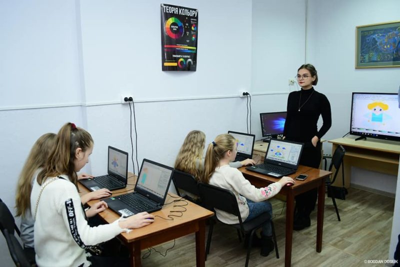 В Івано-Франківській художній школі навчатимуть графічному дизайну (ФОТО)