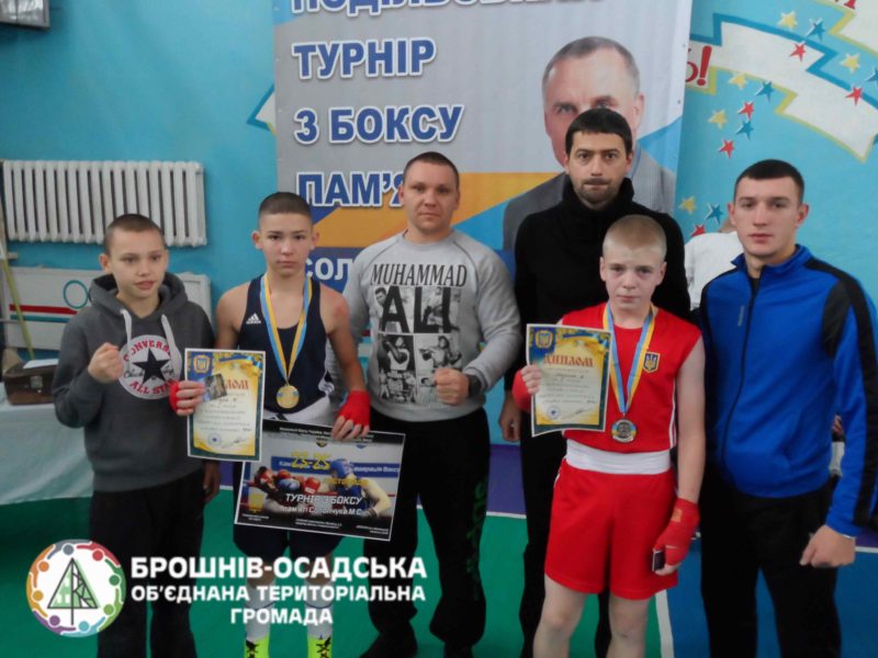 Прикарпатські боксери вибороли “срібло” та “бронзу” на Всеукраїнському турнірі (ФОТО)