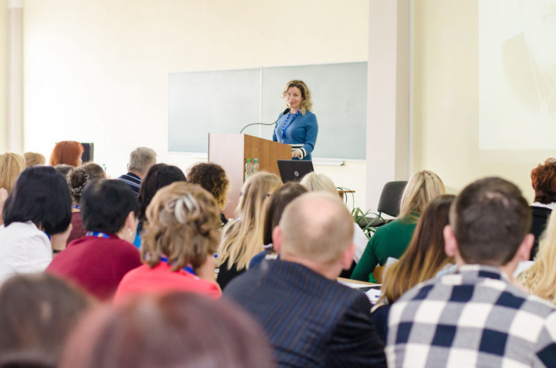 Близько 250 освітян зібралися на Форумі активних вчителів в Івано-Франківську (ФОТО)
