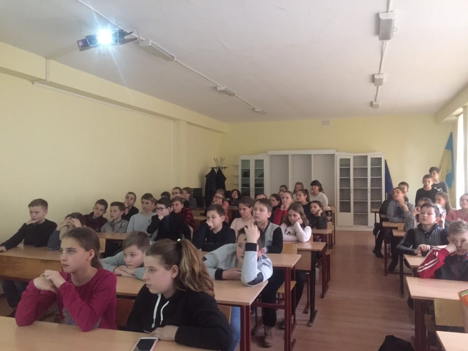 В Івано-Франківській школі провели урок на тему протидії булінгу (ФОТО)